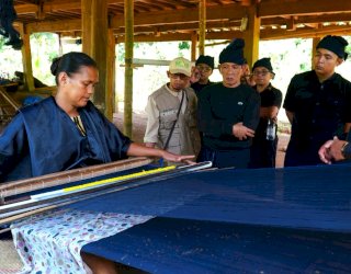 Tenun Kajang Menuju Perlindungan Indikasi Geografis, Potensi Ekonomi Masyarakat Adat Kajang Semakin Terbuka