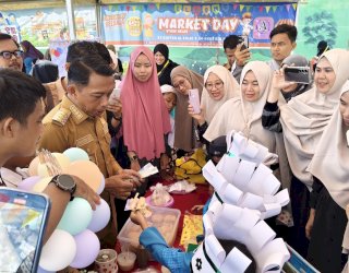 Hadiri Kegiatan Market Day Siswa TK-SD Attauhid, Bupati Sidrap Dorong Siswa Lebih Kreatif dan Inovatif