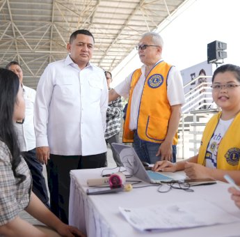 Pemkot Makassar-Lions Club Salurkan 20.000 Kacamata Gratis untuk Siswa SD dan SMP