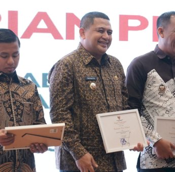 Pemkot Makassar Raih Penghargaan dari KPK Kategori Pemerintah Daerah Terjaga