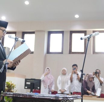 Akhiri Kekosongan 17 Bulan, Wali Kota Makassar Resmi Lantik Andi Zulkifli Nanda Sebagai Sekda Definitif