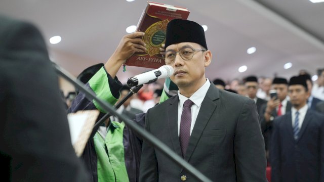 Andi Zulkifli Nanda saat dilantik sebagai Sekda Kota Makassar definitif di Balai Kota Makassar, Rabu (28/5/2025). (Foto: Istimewa)