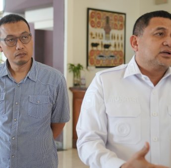 Menuju 100 Hari, Appi-Aliyah Berikan Tukin Hingga Rp2,5 Juta Bagi Nakes dan Guru di Pulau