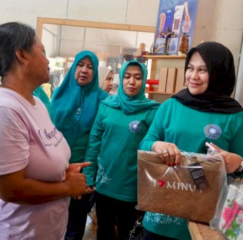 Berkunjung ke Minahasa Utara, Pengurus PKK Gowa Belajar Olahan Limbah Sabut Kelapa