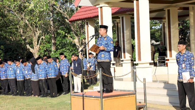 Ket: Wali Kota Parepare, Tasming Hamid Pimpin Upacara HKN