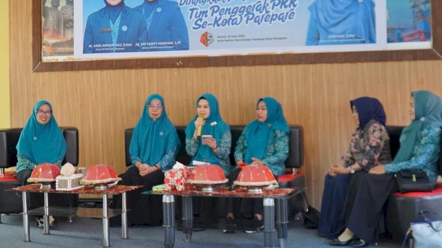 Ket: TP PKK Parepare Gelar Silaturahmi Galang Kepedulian untuk Anak Stunting
