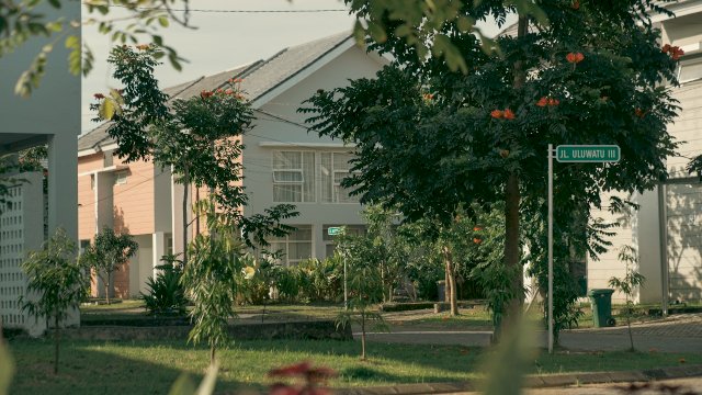 Bukit Baruga kini menciptakan lingkungan hunian yang sehat, nyaman, dan berkelanjutan melalui pengembangan Ruang Terbuka Hijau (RTH) yang masif dan terintegrasi di seluruh kawasan. (Dok. Bukit Baruga) 