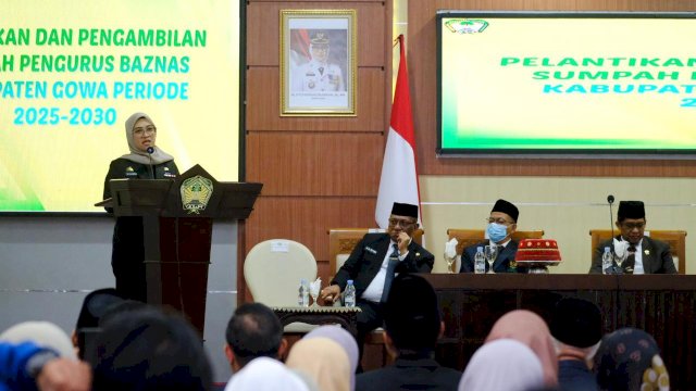 Bupati Gowa, Sitti Husniah Talenrang, saat menghadiri Pelantikan Ketua dan Pengurus Baznas Kabupaten Gowa Periode 2025-2030, di Baruga Karaeng Galesong, Kantor Bupati Gowa, Senin (30/06/2026). (Dok. Humas Gowa)