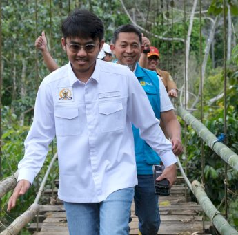 Terang Membawa Harapan, Kini Warga Kampung Menra di Sinjai Nikmati Listrik PLN 24 Jam