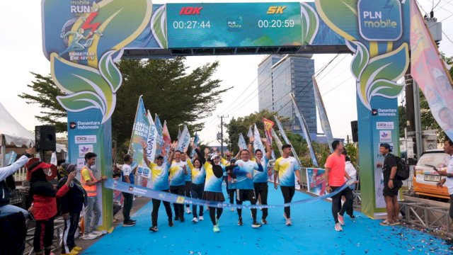 Segenap jajaran Forkopimda Provinsi Sulawesi Selatan dan Manajemen PT PLN (Persero) saat finish di acara PLN Mobile Run 2025, Minggu (22/6/2025). (Foto: Istimewa)