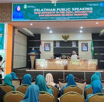 Tim Penggerak PKK Parepare Gelar Pelatihan Public Speaking untuk Tingkatkan Kapasitas Kader