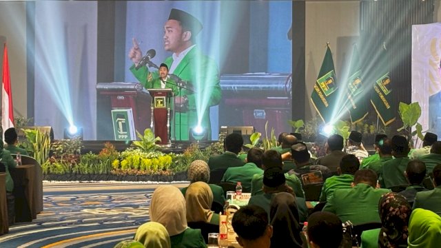 Ketua DPW PPP Sulsel, Imam Fauzan AU saat memberikan sambutan dalam acara Muskerwil ke-IV di Hotel Four Points by Sheraton, Jalan Andi Djemma, Makassar, Sabtu (28/6/2025). (Foto: Istimewa)