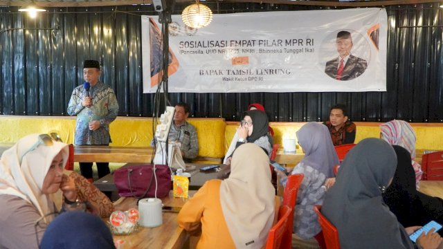 Wakil Ketua DPD RI, Tamsil Linrung saat menggelar Sosialisasi 4 Pilar Kebangsaan di kawasan Bumi Tamalanrea Permai (BTP), Kota Makassar, Minggu (29/6/2025). (Foto: Istimewa)