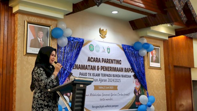 Ket: Ketua Tim Penggerak PKK Kota Parepare, dr. Andi Arfiah Tasming
