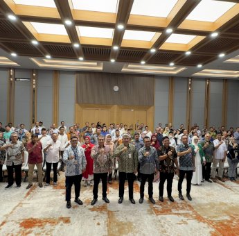 OJK Sulselbar Beri Literasi Keuangan ke Pengurus Koperasi Merah Putih