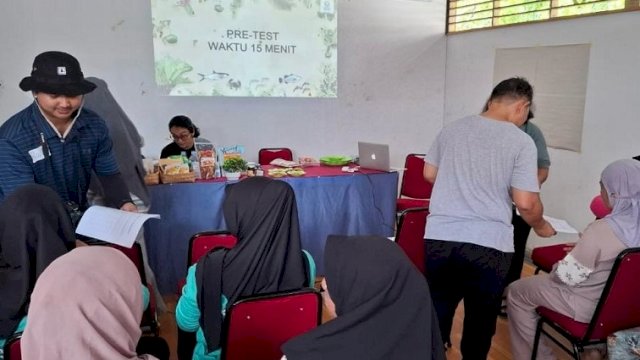 Suasana pendampingan Pelaku Usaha Ekonomi di Desa Sepatin. [IST]