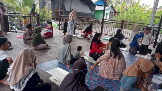 Aktivitas Kader Posyandu di Desa Kayu Batu, kabupaten Kukar. [IST]