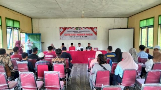 Pembentukan koperasi Merah Putih desa Kayu Batu. [IST]