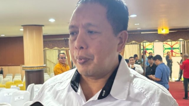Camat Samboja Barat, Kukar, Burhanuddin. [Foto.Redaksi/Republiknews.co.id]
