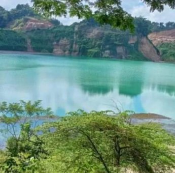 Purwajaya Kembangkan Danau Biru, Siapkan Ikon Wisata Geologi Baru Kukar