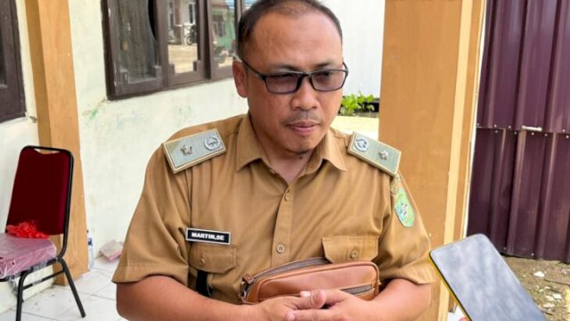 Kepala Desa Loa Raya, Martin. [Foto.Redaksi/Republiknews.co.id]