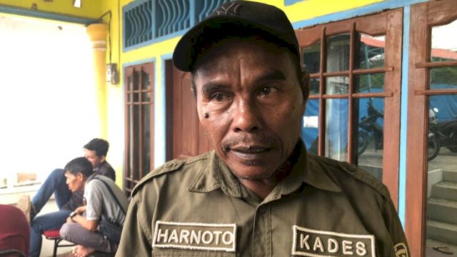 Kepala Desa Bukit Raya, Hartono. [Foto.redaksi/republiknews.co.id]