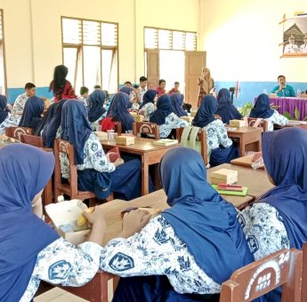 Disparbud Gowa Kenalkan Peran Museum Balla Lompoa ke Pelajar SMP