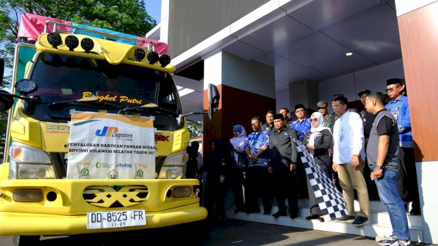 Bupati Gowa, Sitti Husniah Talenrang, di sela-sela melepas Bantuan Pangan Beras Alokasi Juni-Juli 2025, di Baruga Pattingalloang, Kantor Bupati Gowa, Jumat (25/07/2025). (Dok. Humas Gowa) 