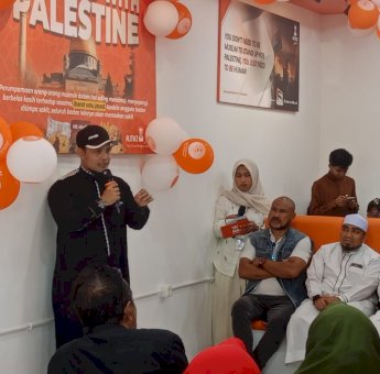 Almaz Fried Chicken Buka Cabang 127 di Metro Tanjung Bunga, Bawa Misi Kemanusiaan