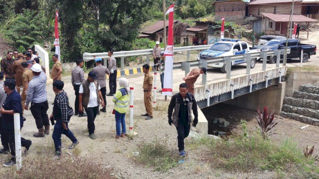 Ket: Jembatan yang dibangun PT Masmindo Dwi Area 