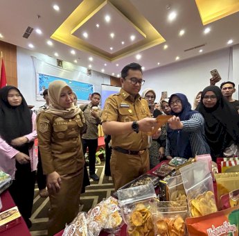 Tembus Ritel Modern, Pemkab Gowa Latih Pelaku UMKM Perbaiki Kemasan Produk