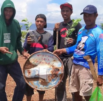 Tanam 1.000 Pohon, YLH Tana Merah Sulap Lahan Bekas Tambang jadi Kebun