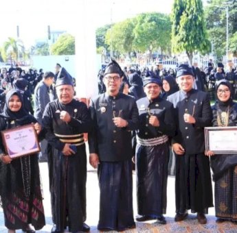 Hardiknas 2025 di Bulukumba, Nuansa Adat Hitam-Hitam Warnai Upacara