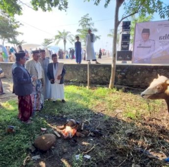 Bupati Bulukumba Terima 14 Sapi Kurban dari KMB
