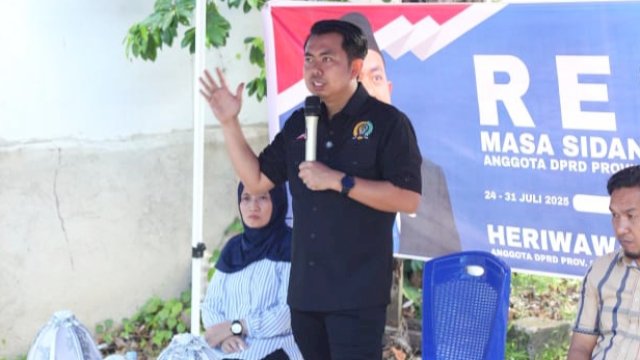 Anggota DPRD Provinsi Sulawesi Selatan, Heriwawan saat menyerap sejumlah aspirasi konstituennya di Kabupaten Sinjai, Minggu (27/7/2025). (Foto: Istimewa)
