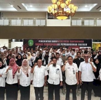 DPMD Kukar Dorong Transparansi Dana Bankeu Desa Lewat Monev dan Asistensi 2025