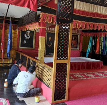 Disparbud Gowa Lakukan Pemeliharaan Museum Balla Lompoa, Pasang Pintu Smart Lock