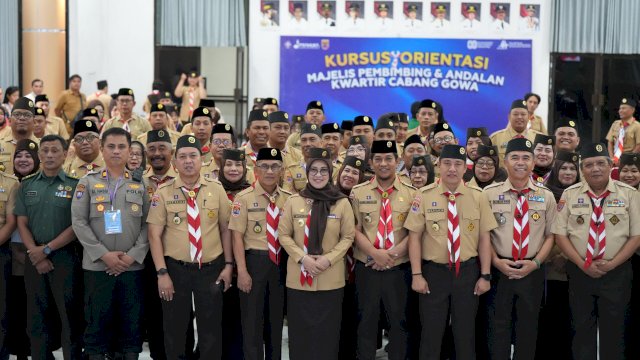 Bupati Gowa selaku Kamabicab Gerakan Pramuka Gowa, Siti Husniah Talenrang, saat menghadiri Kursus Orientasi Majelis Pembimbing (Mabi) dan Andalan Kwarcab Gerakan Pramuka Kabupaten Gowa, di Baruga Karaeng Galesong, Kantor Bupati Gowa, Selasa, (05/08/2025). (Dok. Humas Gowa) 