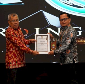 PLN UIP Sulawesi Kantongi Tiga Penghargaan Inovasi Sosial dan Lingkungan InTechSEA 2025