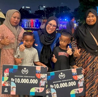 Dua Anak Viral Asal Gowa Dapat Beasiswa Pendidikan dari DPP PAN
