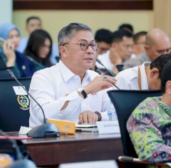 Kunker Komisi II DPR RI di Makassar, Wabup Barru Dorong BUMD Jadi Motor Ekonomi Daerah