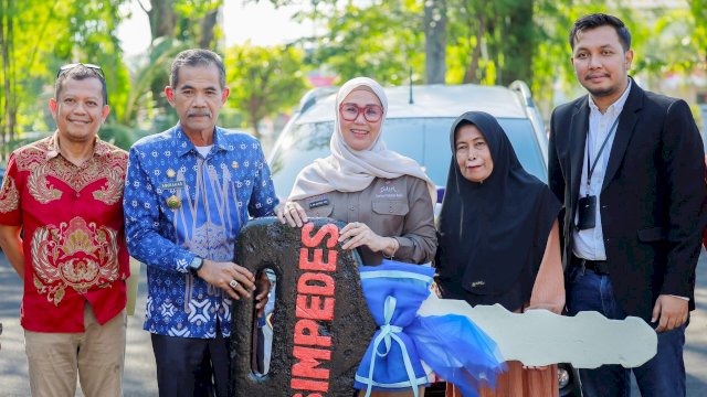 Ket: Bupati Barru, Andi Ina Kartika Sari