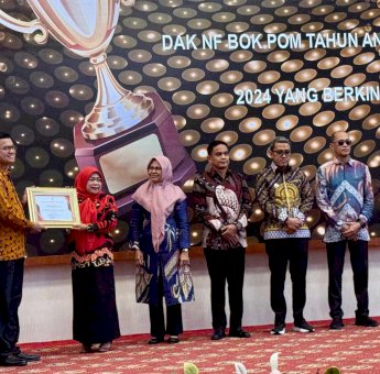 Pemkab Gowa Terima Dua Penghargaan BPOM, Maksimal Manfaatkan DAK