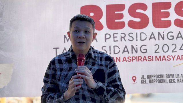 Anggota DPRD Sulsel, Edward Wijaya Horas saat menggelar kegiatan reses di Jalan Rappocini Raya, Kelurahan Rappocini, Kecamatan Rappocini, Kota Makassar, Sabtu (26/7/2025). (Foto: Istimewa)