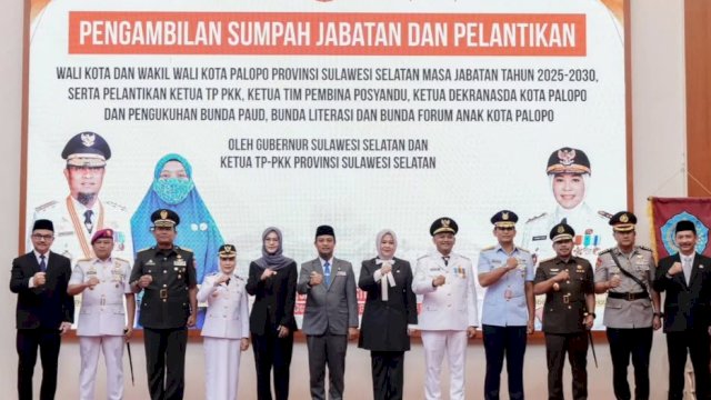 Prosesi pelantikan Wali Kota dan Wakil Wali Kota Palopo periode 2025-2030 di Aula Asta Cita, Rumah Jabatan Gubernur Sulsel, Kota Makassar, Senin (4/8/2025). (Foto: Istimewa)