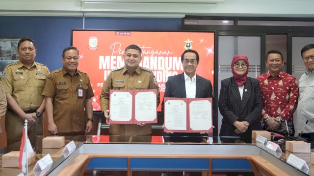 Penandatanganan MoU antara Pemkot Makassar dengan Universitas Hasanuddin (Unhas) yang dilaksanakan di Kampus Unhas, Tamalanrea, Selasa (5/8/2025). (Foto: Istimewa)