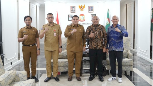 Pemkot Makassar melalui Dinas Lingkungan Hidup (DLH) terus melakukan berbagai terobosan untuk memastikan penanganan sampah berjalan efektif dan berkelanjutan sejalan dengan target Makassar Bebas Sampah 2029. (Foto: Istimewa)