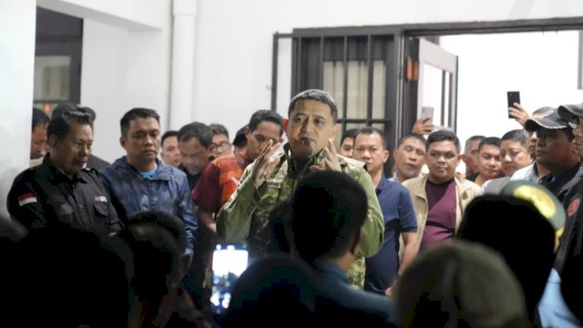 Wali Kota Makassar, Munafri Arifuddin mengajak semua pihak untuk tetap menjaga keamanan dan ketertiban di lingkungan masing-masing pasca insiden terbakarnya kantor DPRD Kota Makassar. (Foto: Istimewa)