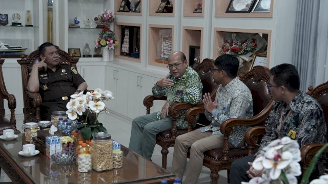 PLN UIP Sulawesi bersama Kejati Sultra membangun kolaborasi dalam memperkuat sinergi dan dukungan pendampingan hukum terhadap pembangunan infrastruktur ketenagalistrikan. (Dok. Humas PLN UIP Sulawesi)