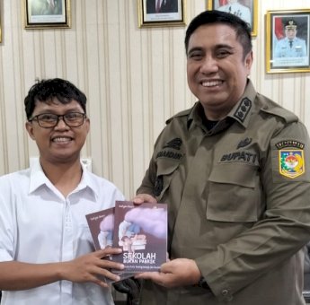 Bupati Maros Sebut Buku Sekolah Bukan Pabrik Layak Jadi Rujukan